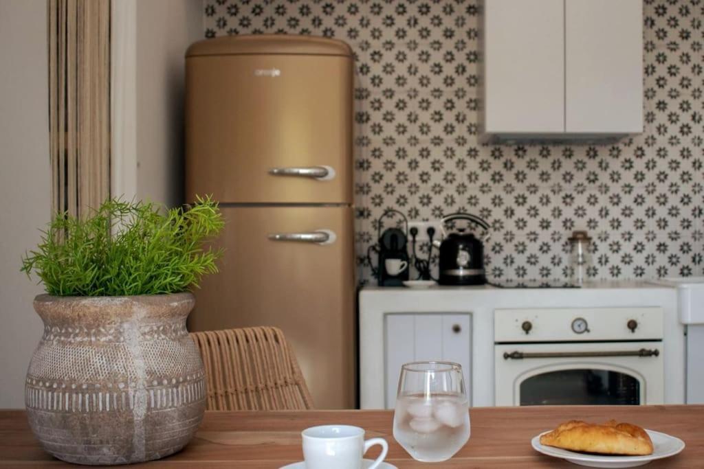 Aurora Apartment Pera Gyalos المظهر الخارجي الصورة